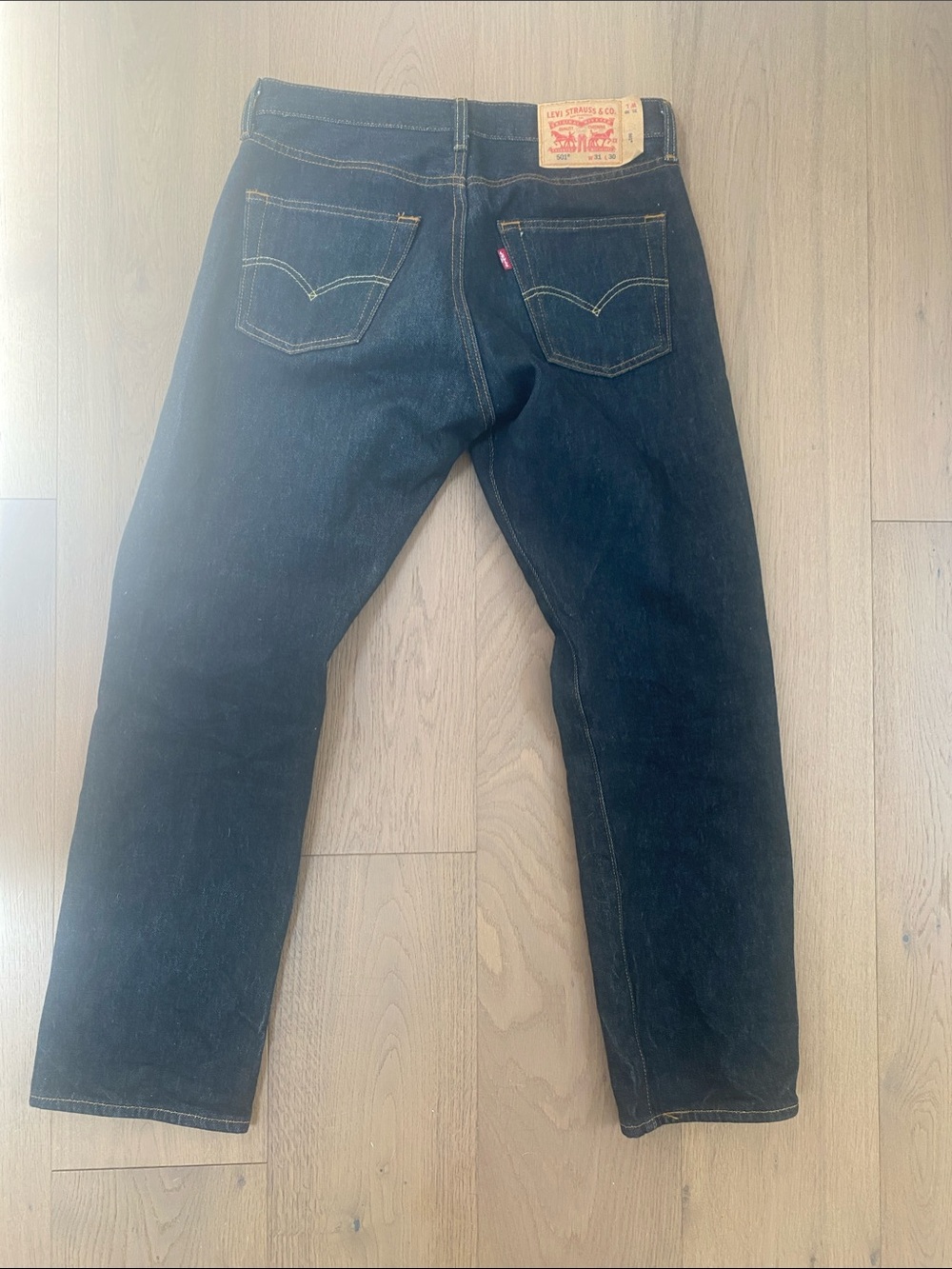 Levi's Men's Black Straight Jeans - Classic Back Pocket